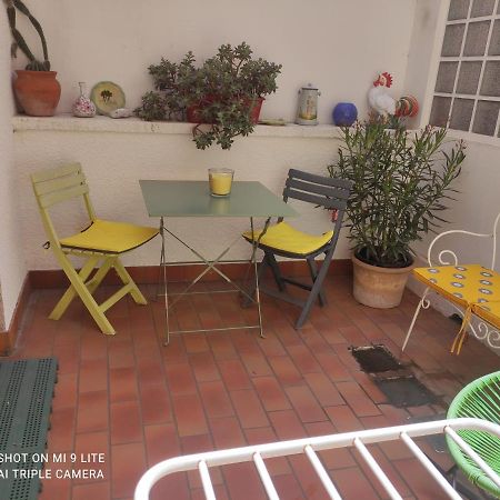 Grande Chambre Avec Garage Dans Quartier Historique Perpignan Luaran gambar